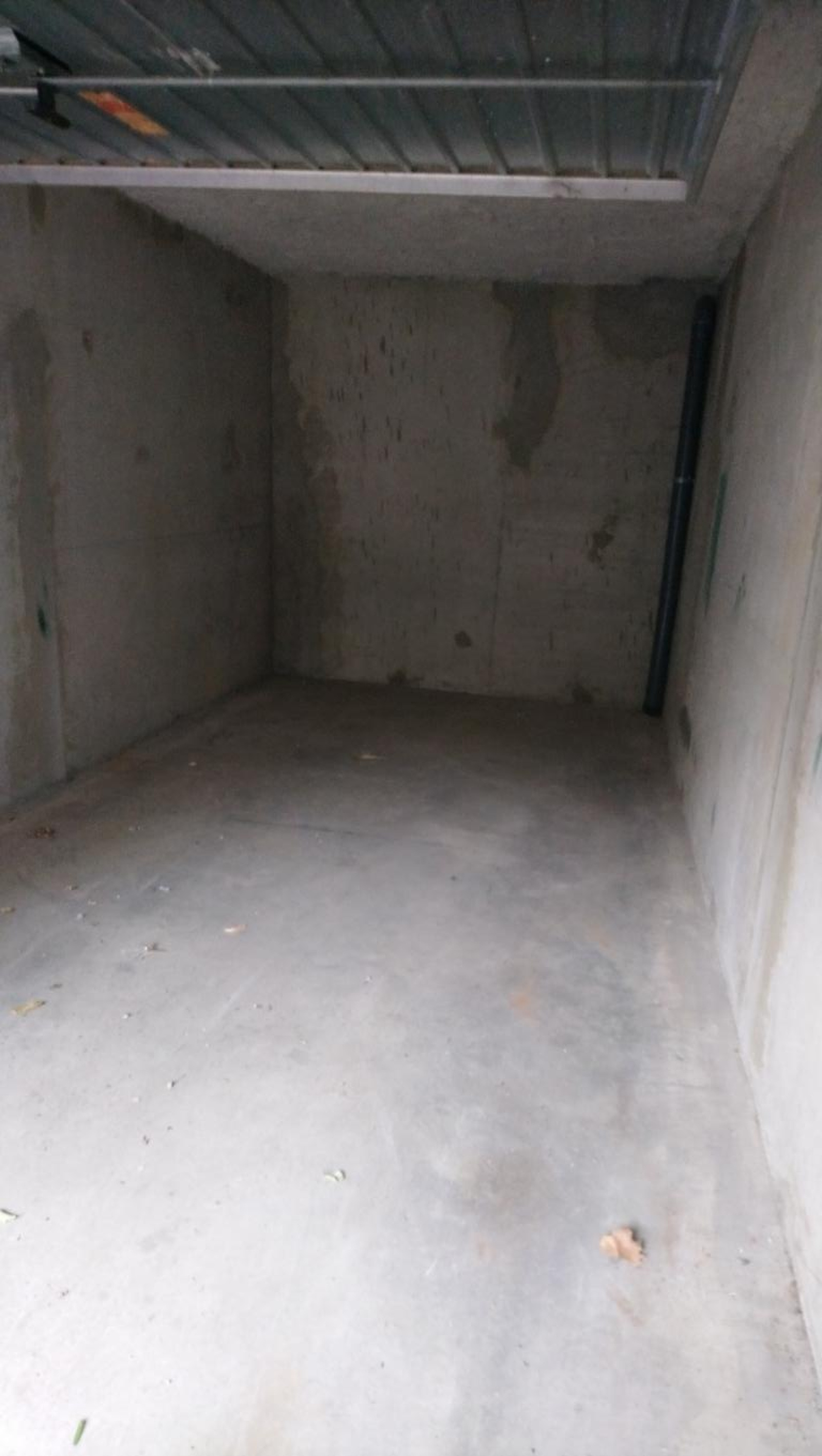 Image_, Garage, Nîmes, ref :UJULT