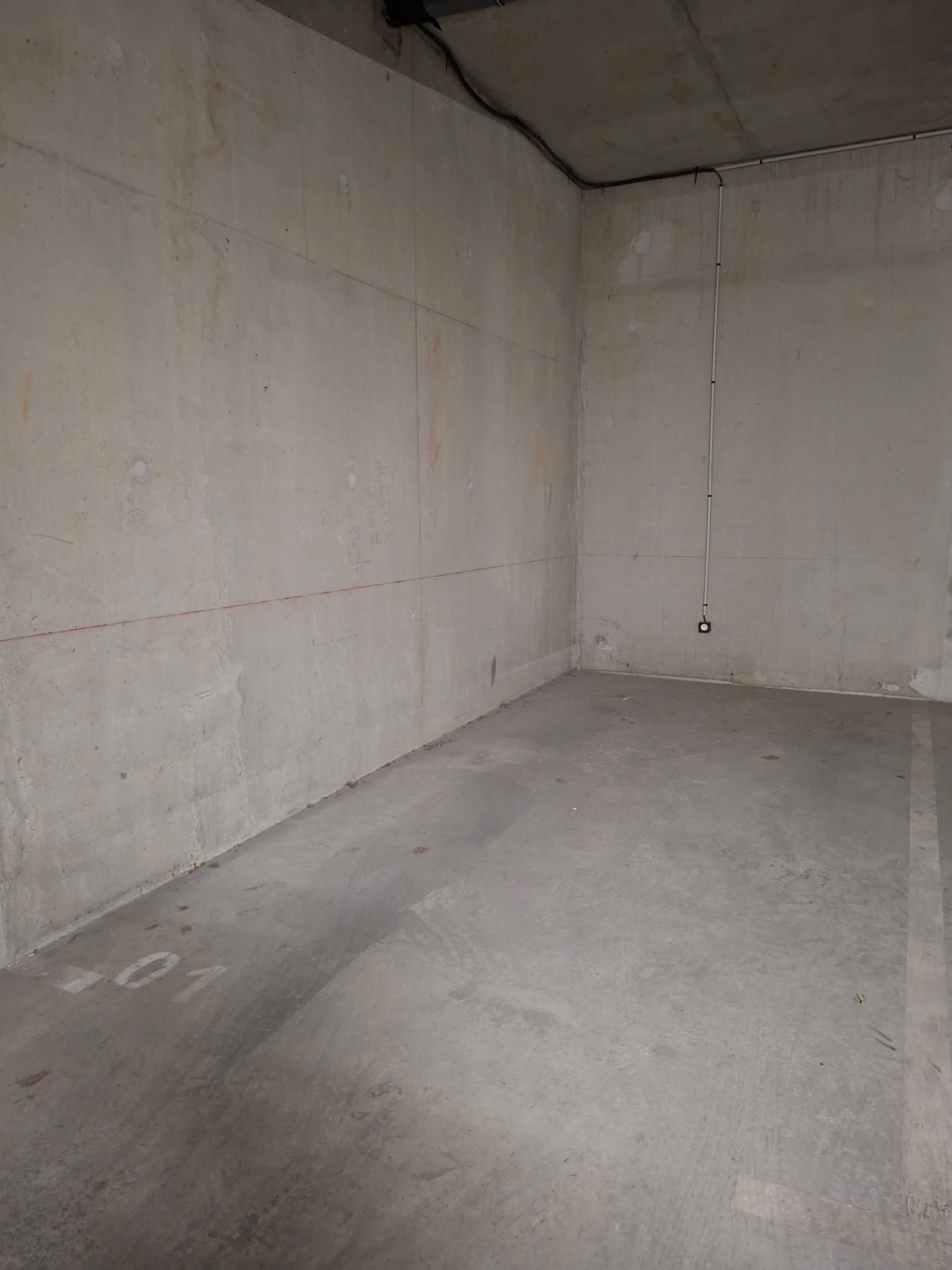 Image_, Studio, Nîmes, ref :BTHM