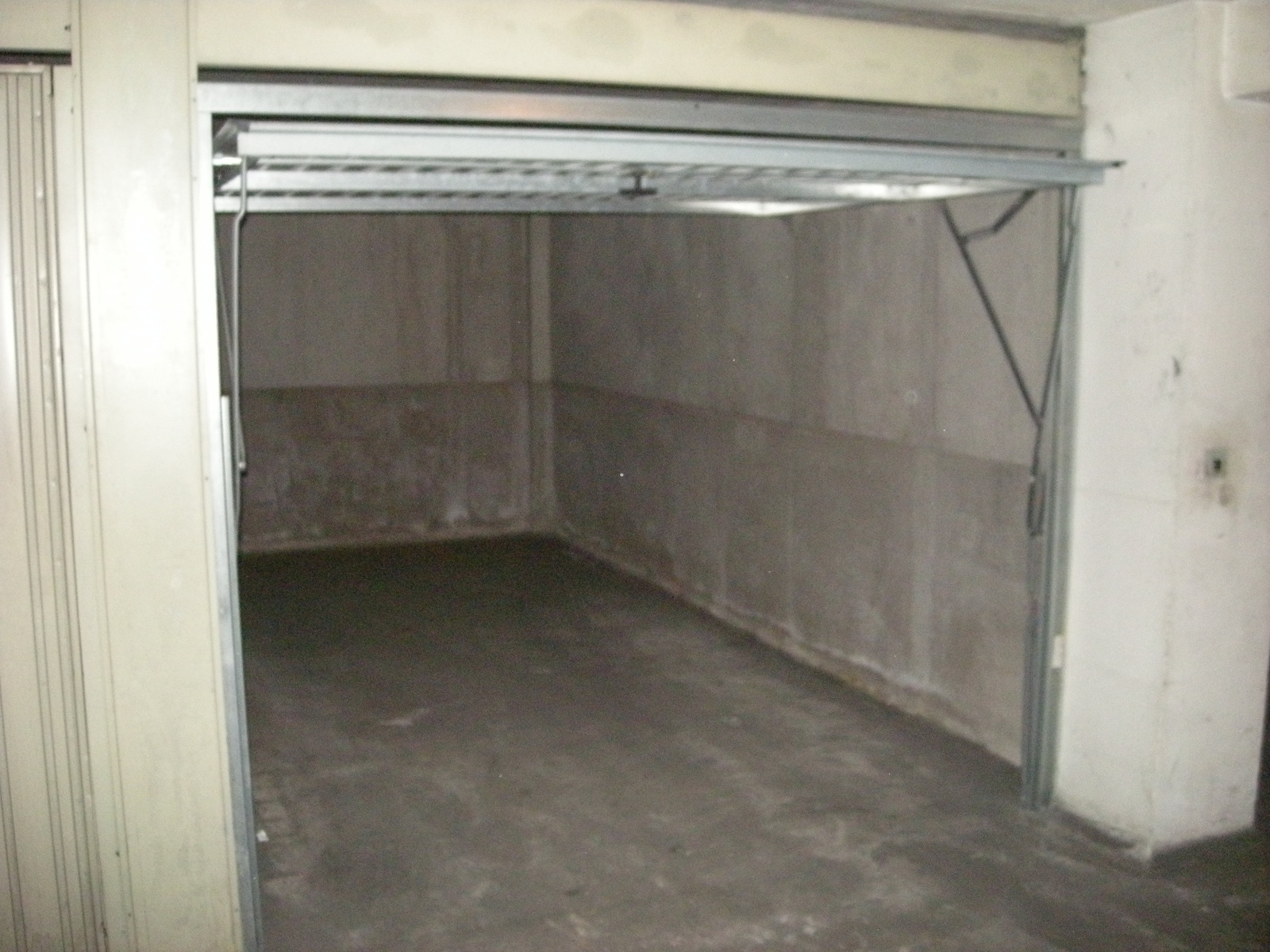 Image_, Garage, Nîmes, ref :SCCLDBRNRD1