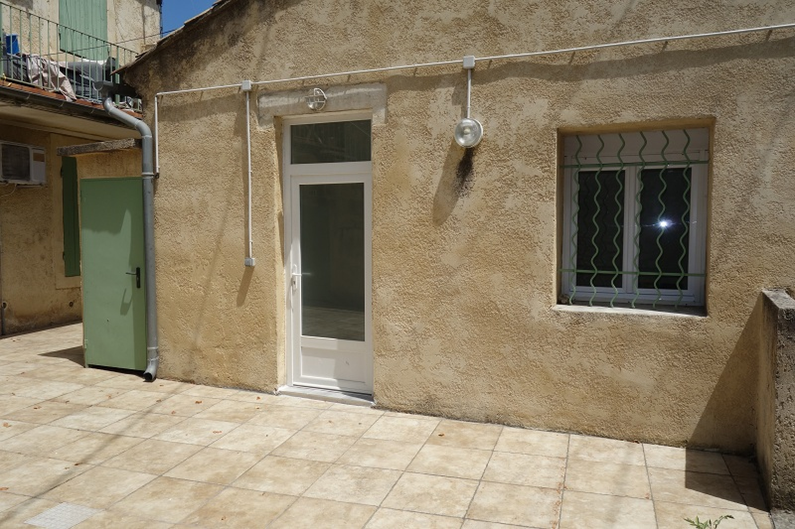 Image_, Studio, Nîmes, ref :SCFRD