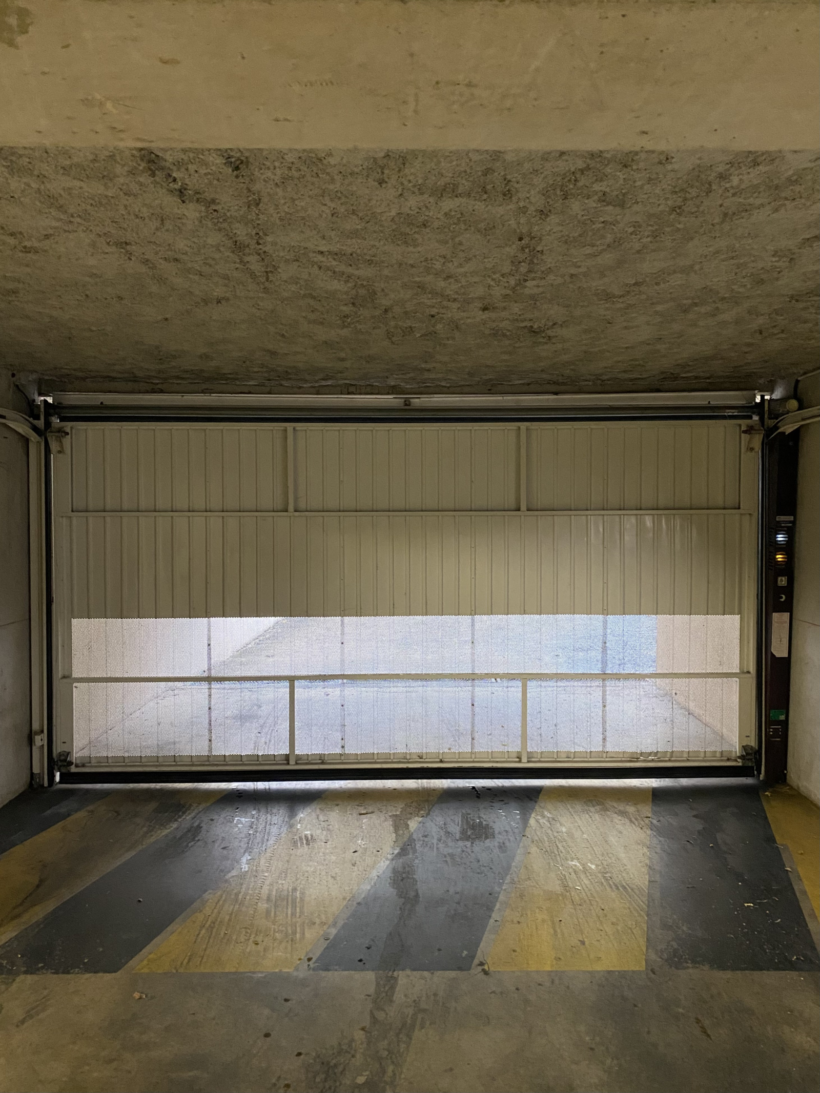Image_, Parking, Nîmes, ref :SLS1