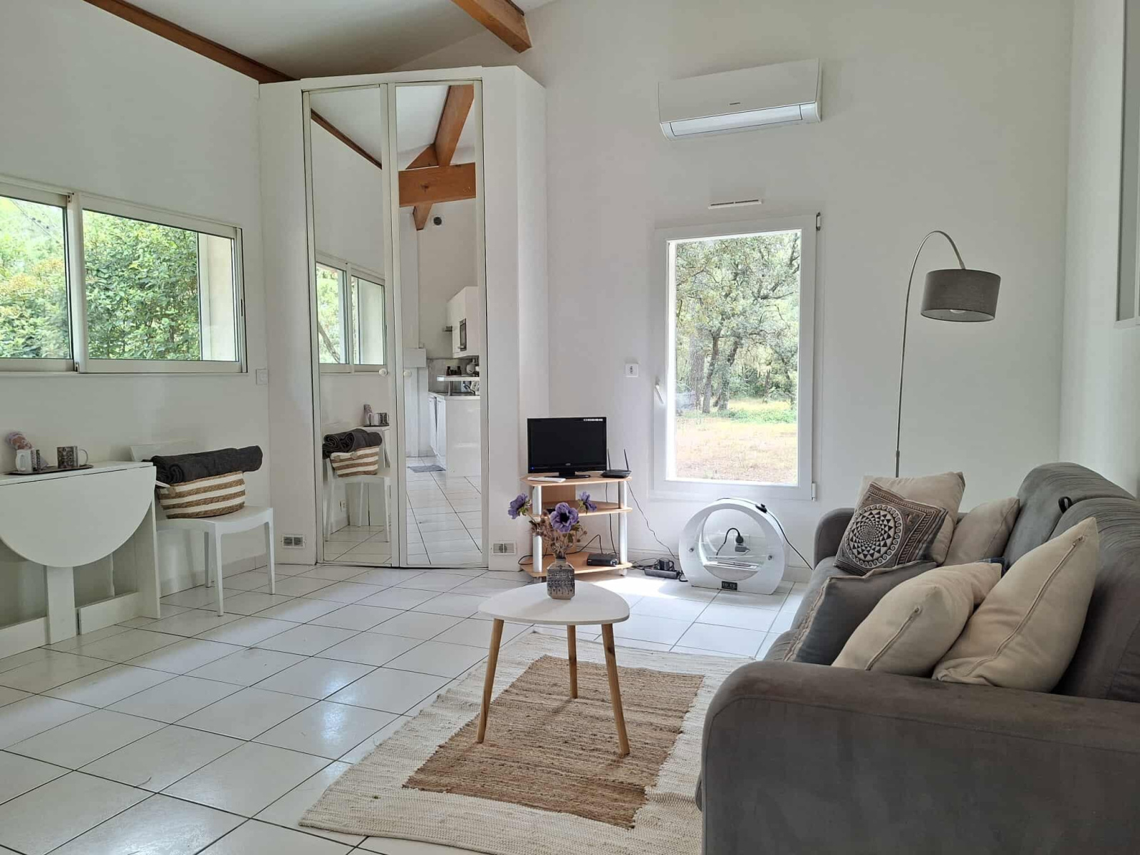 Image_, Studio, Nîmes, ref :DLV
