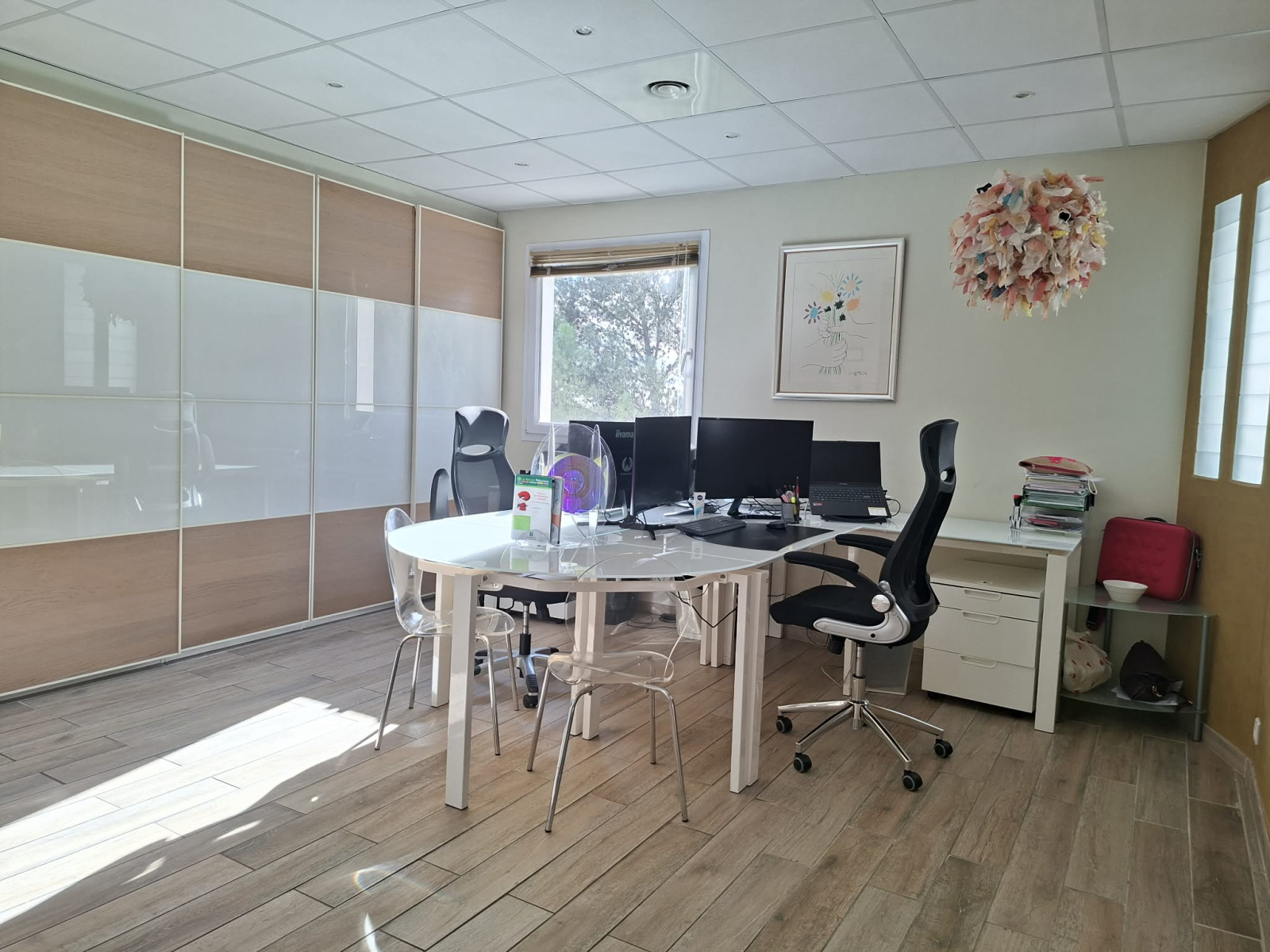 Image_, Bureaux, Nîmes, ref :T806