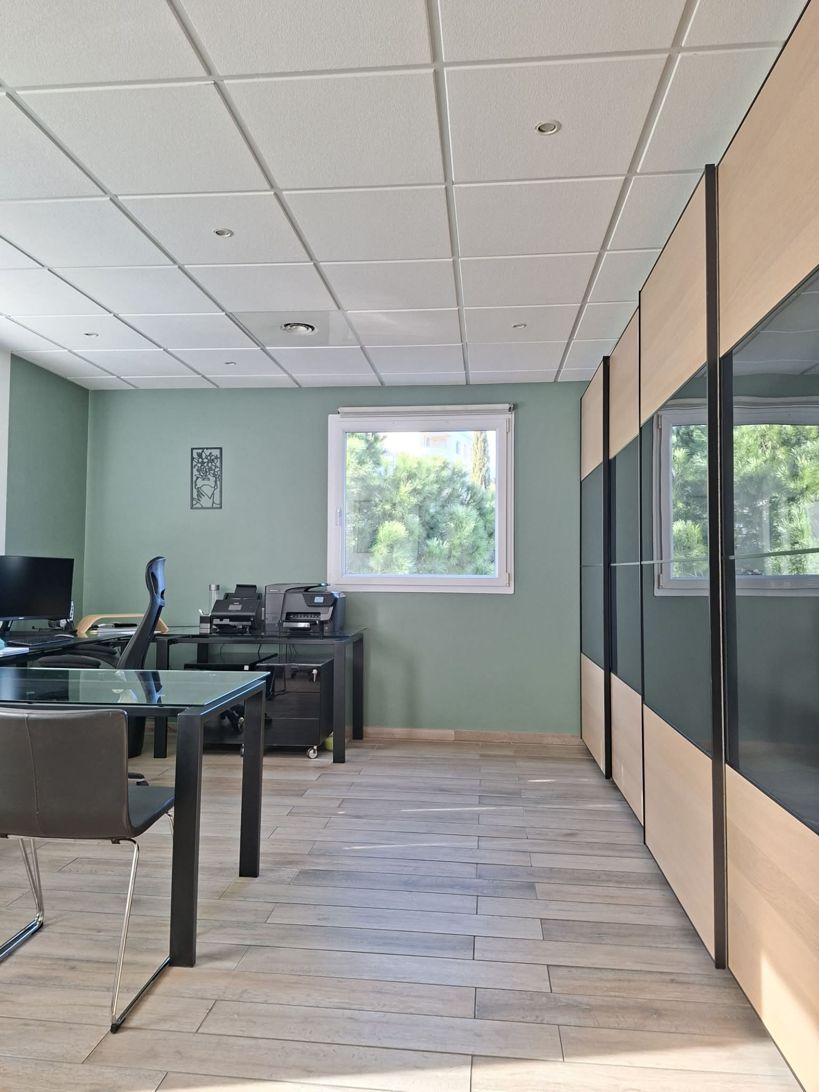 Image_, Bureaux, Nîmes, ref :T806