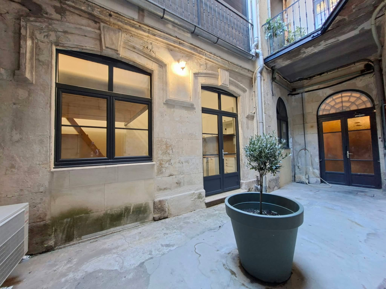 Image_, Studio, Nîmes, ref :813