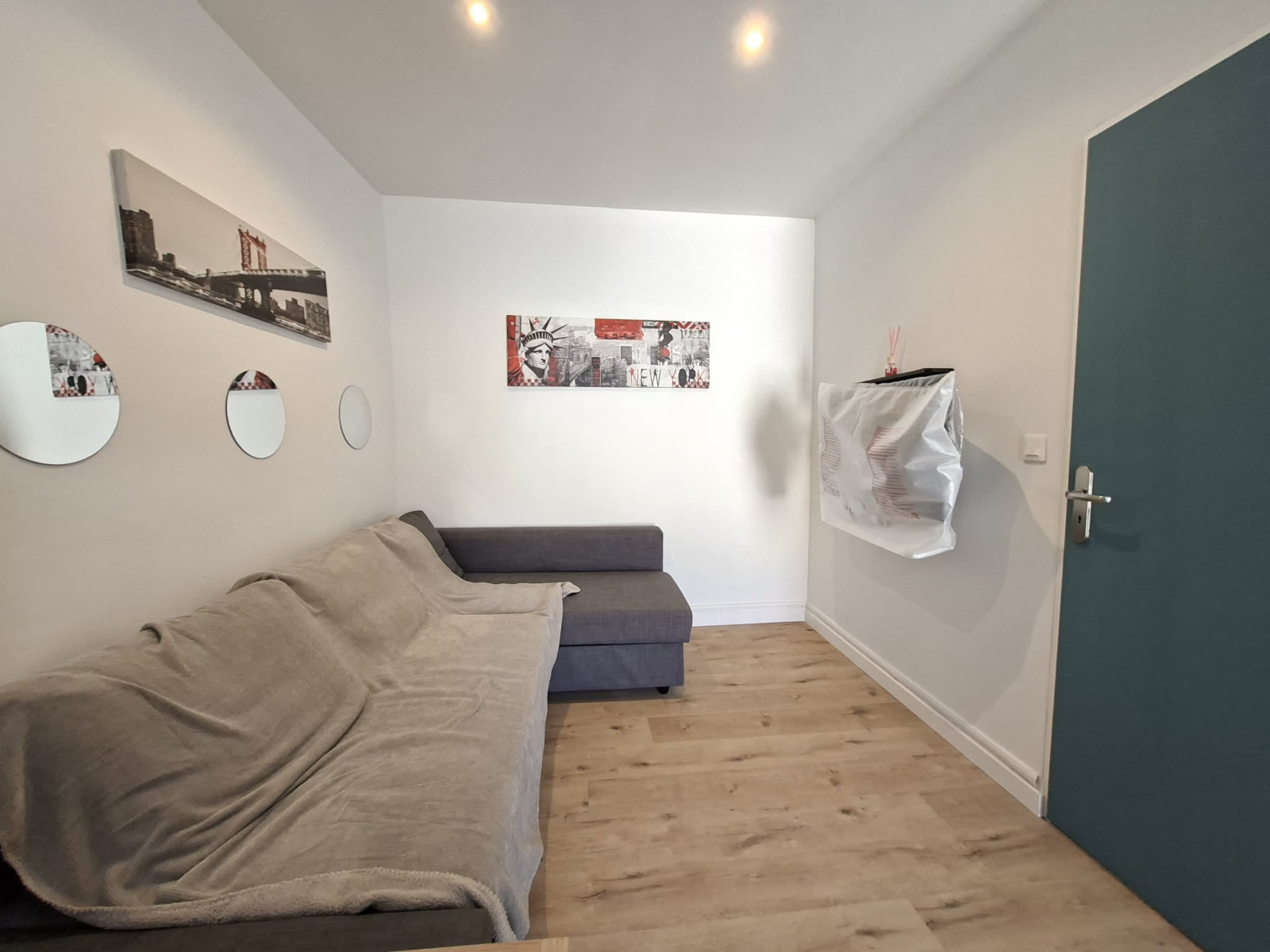 Image_, Studio, Nîmes, ref :SCCSNSTR