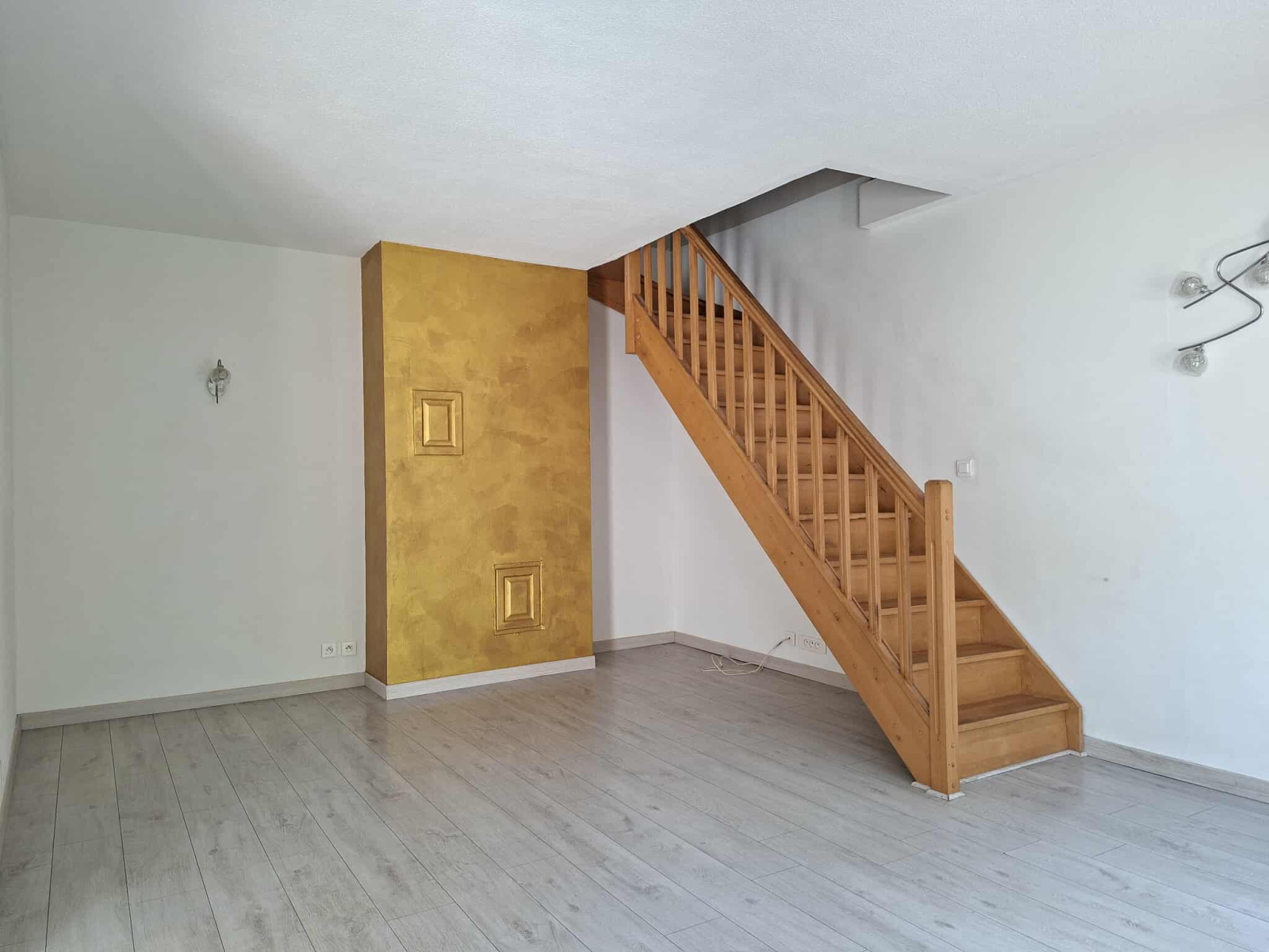 Image_, Maison, Milhaud, ref :T790